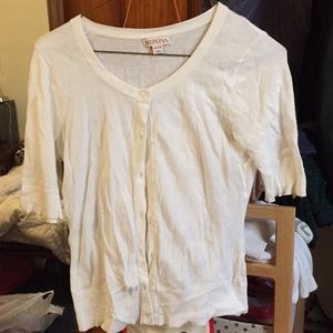 Quarter sleeve white cardigan